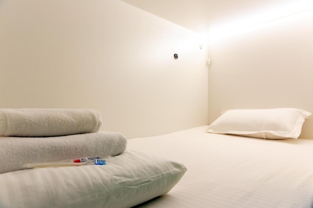 Хостел 689Capsulehotel&Coffee อัลมาตี ภายนอก รูปภาพ